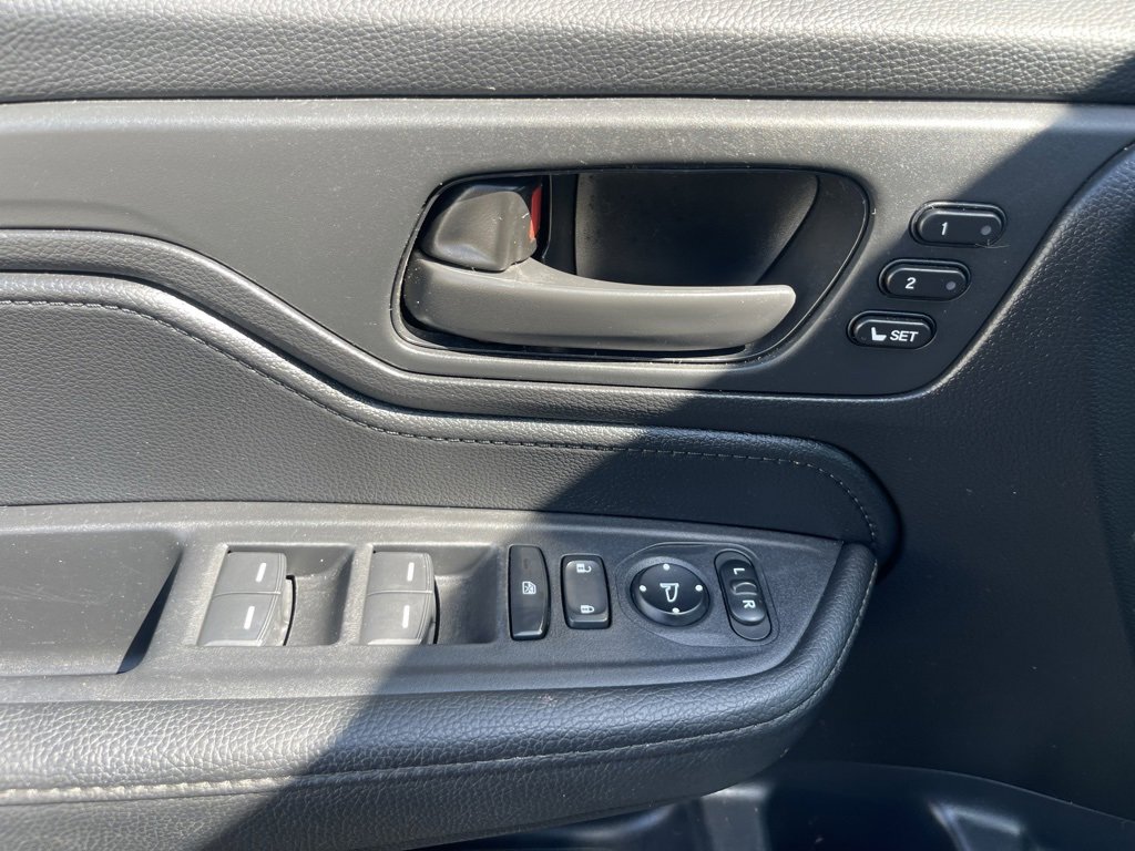 Used 2024 Honda Odyssey Sport image 39