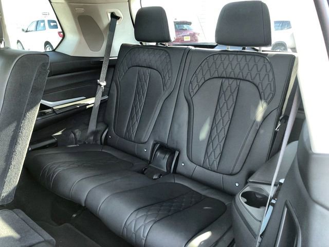 Used 2025 BMW X7 xDrive40i image 24
