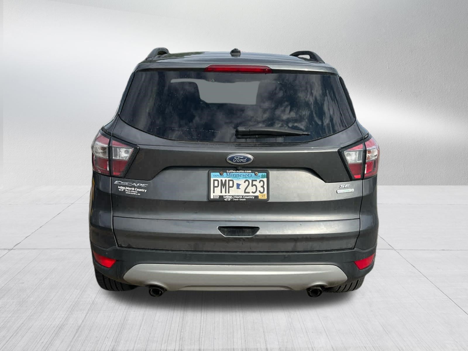 Used 2017 Ford Escape SE w/ Equipment Group 201A FWD image 4