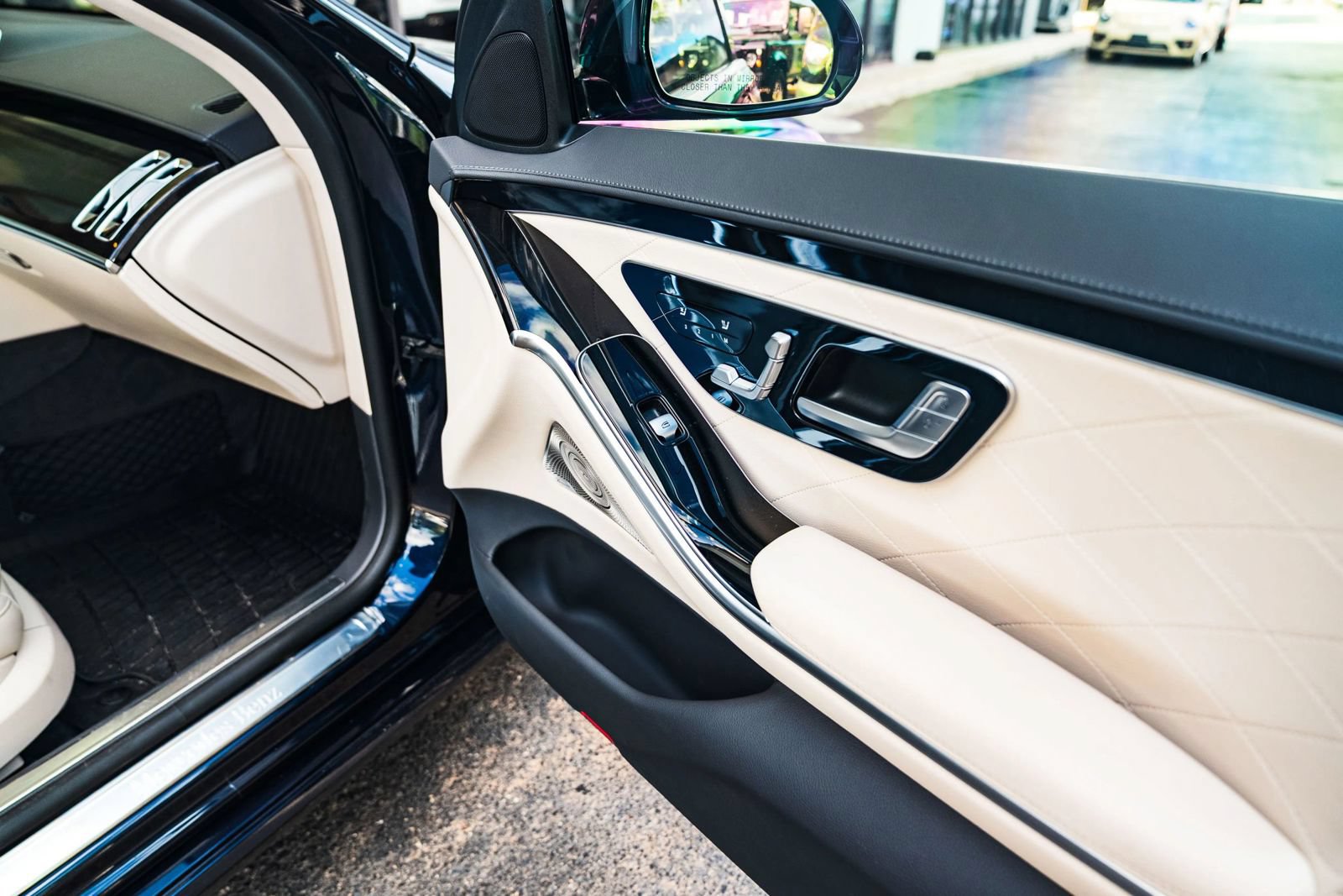 Used 2023 Mercedes-Benz S 580 4MATIC Sedan image 22