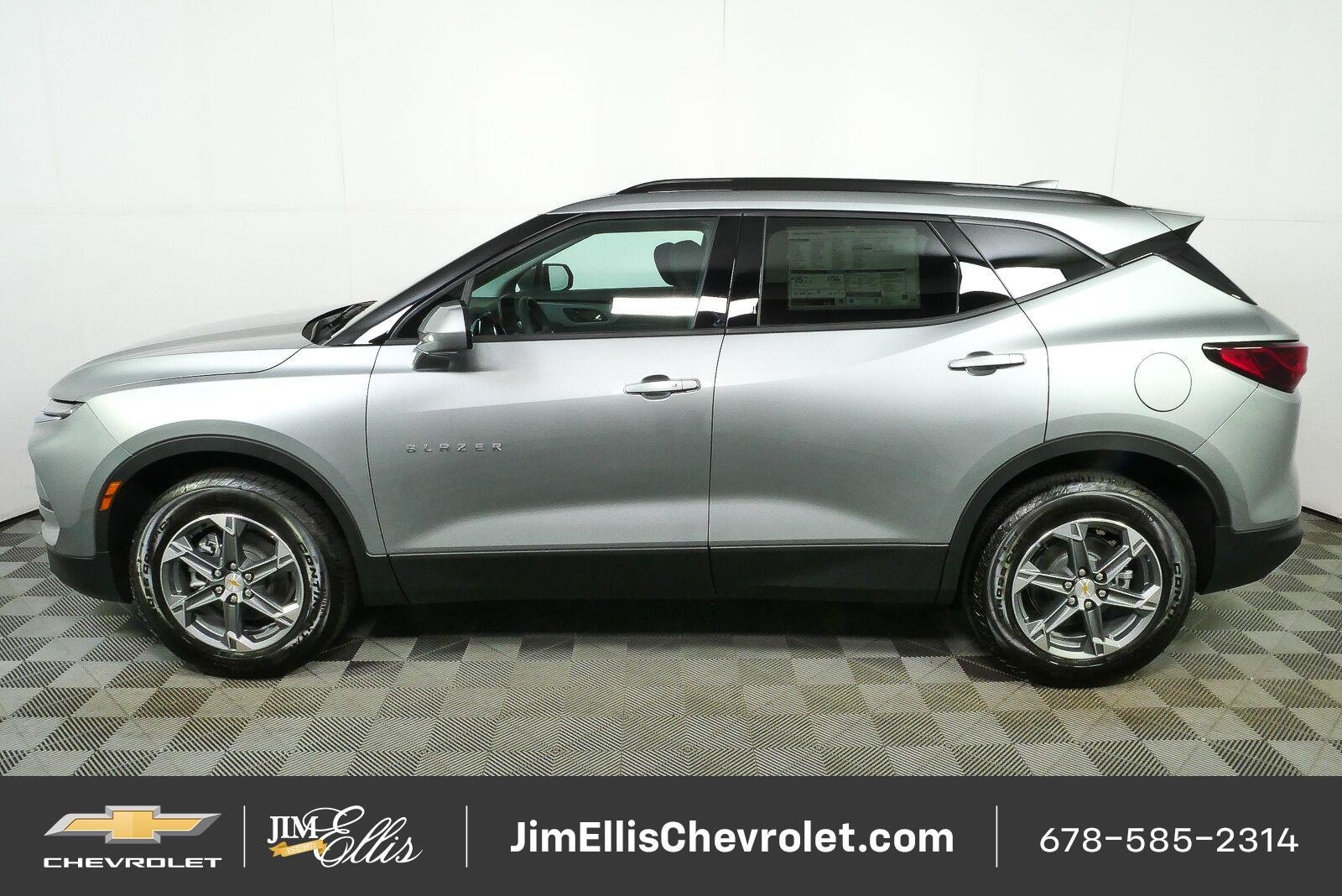 New 2026 Chevrolet Blazer LT w/ Convenience Package FWD image 23