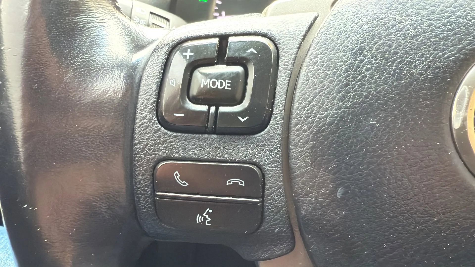 Used 2015 Lexus NX 200t AWD w/ Premium Package image 12