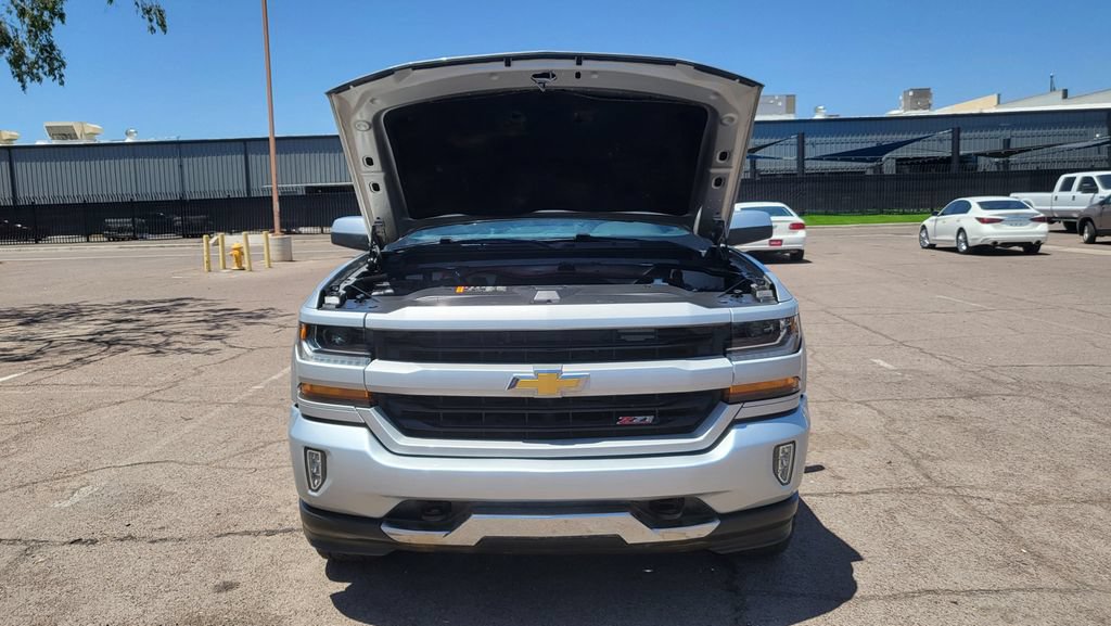 Used 2018 Chevrolet Silverado 1500 LT w/ All Star Edition AWD/4WD image 37