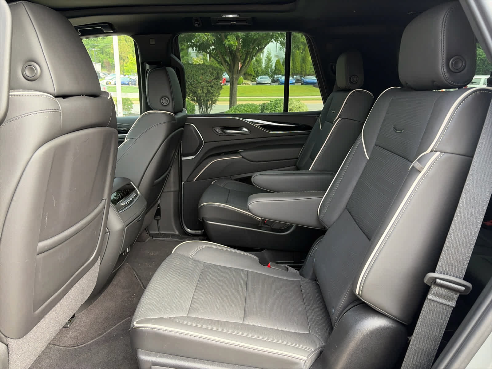 Certified 2024 Cadillac Escalade Sport w/ Touring Package AWD/4WD image 9
