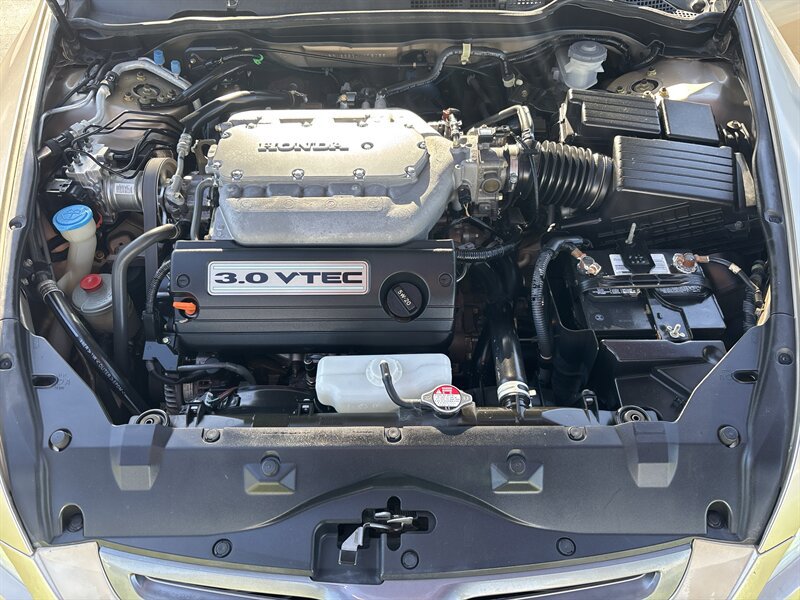 Used 2004 Honda Accord EX image 39