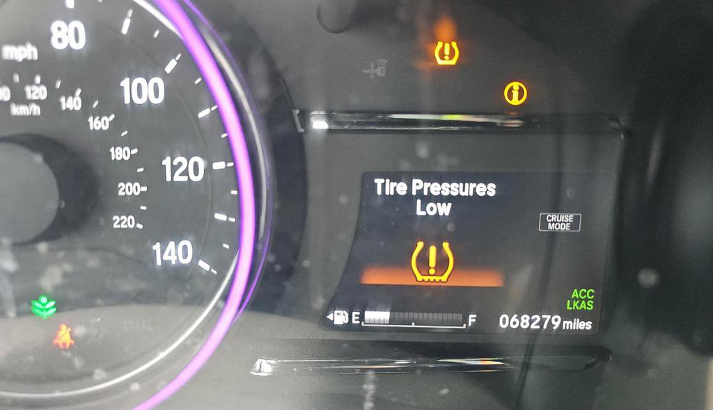 Used 2019 Honda HR-V EX image 14