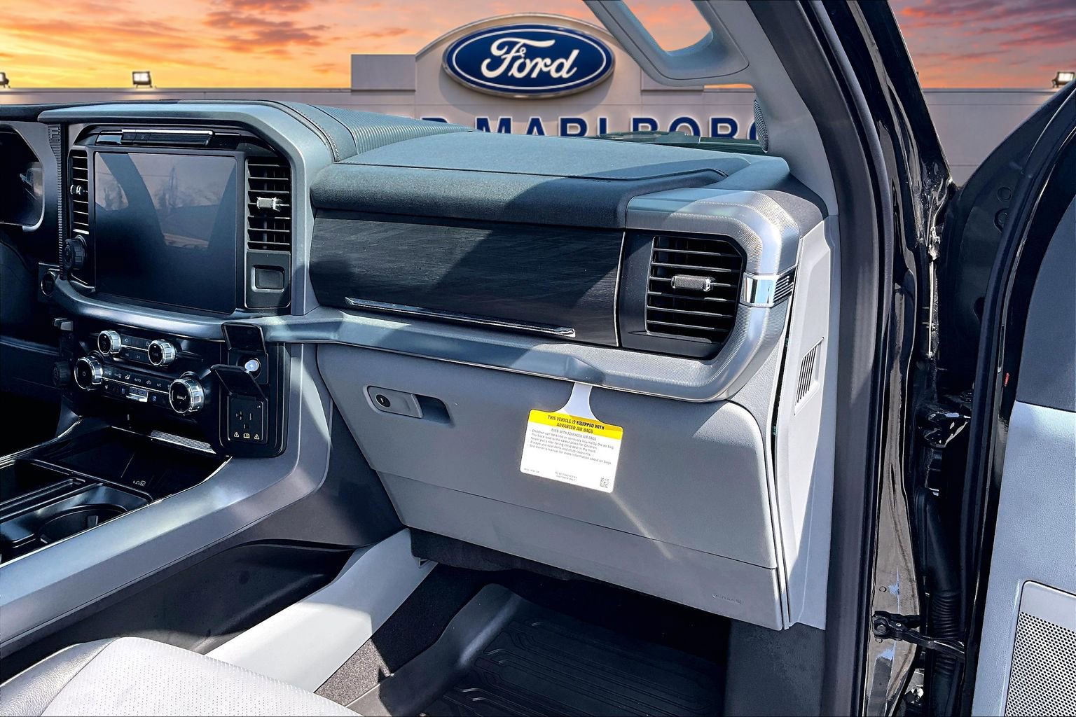 Certified 2025 Ford F150 Lariat w/ Equipment Group 502A High AWD/4WD image 17