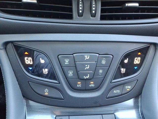 Certified 2020 Buick Envision Premium w/ Driver Confidence Package image 19