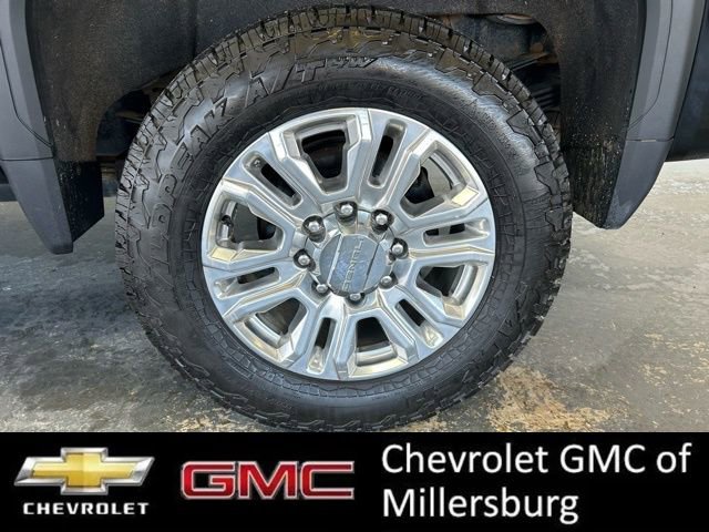 Used 2022 GMC Sierra 3500 Denali AWD/4WD image 10