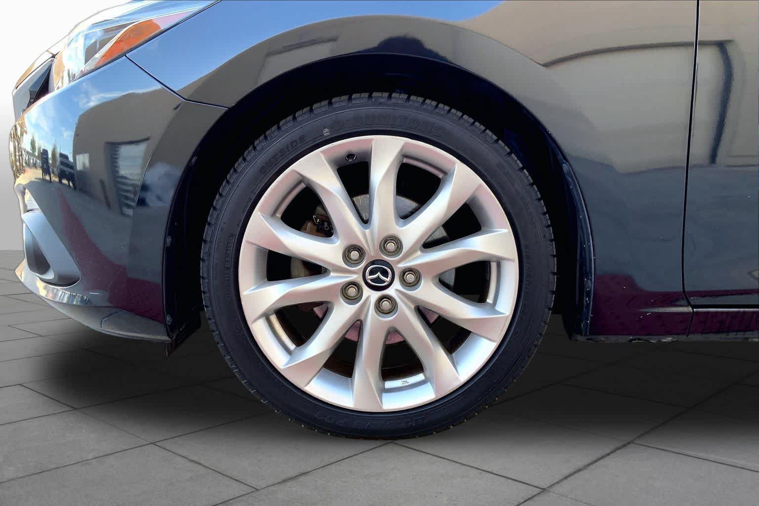 Used 2016 MAZDA MAZDA3 s Grand Touring w/ Technology Package FWD image 11