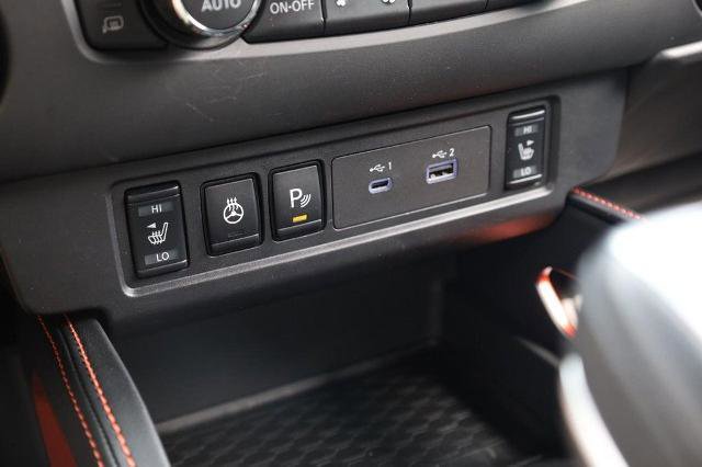 Certified 2025 Nissan Frontier PRO-4X w/ Pro Premium Package AWD/4WD image 16