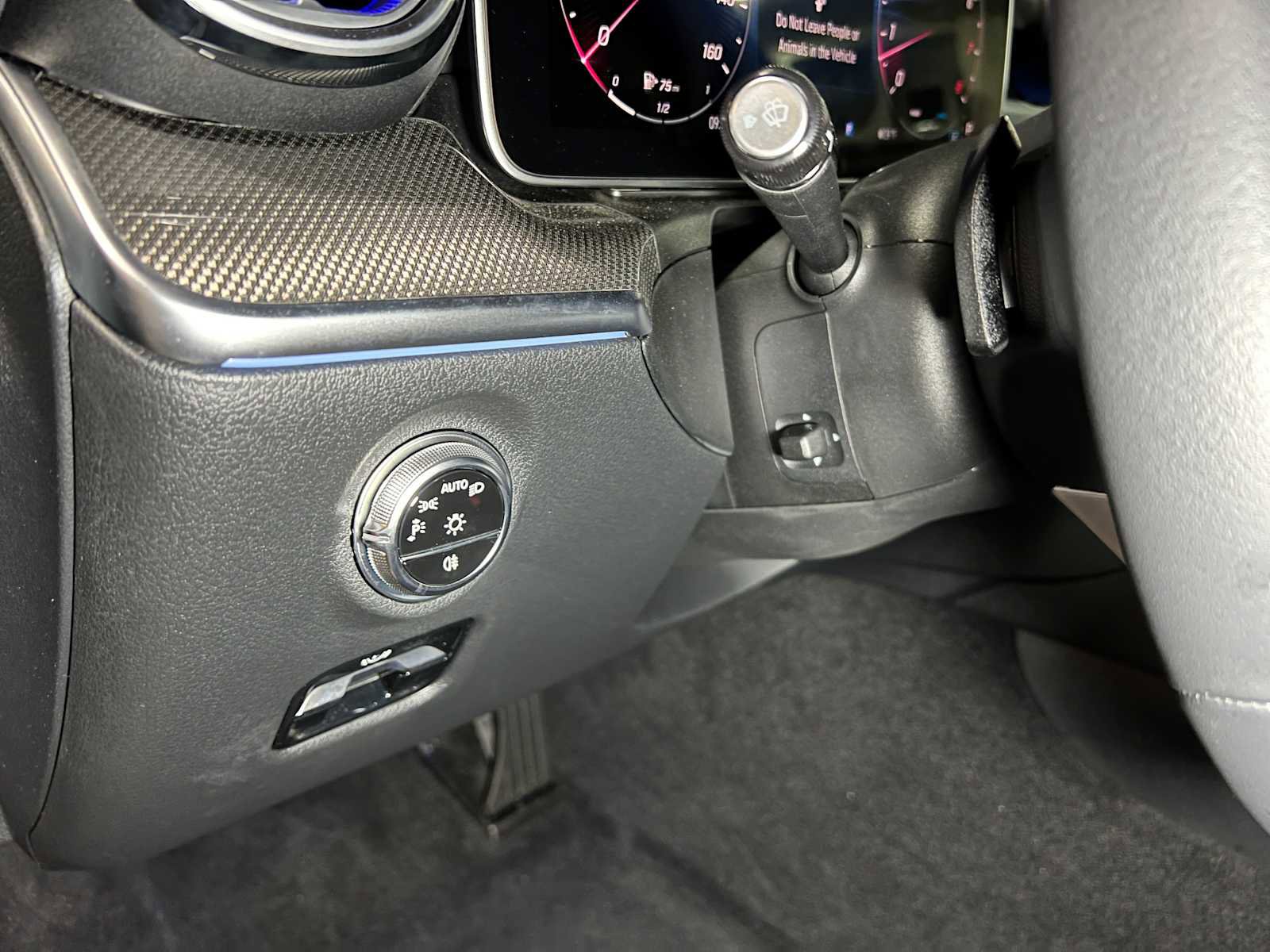 Certified 2025 Mercedes-Benz C 300 4MATIC Sedan image 28