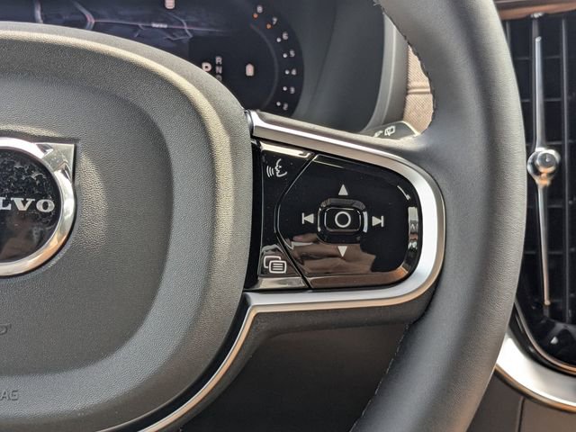 New 2026 Volvo XC90 B6 Plus w/ Protection Package Premier image 30