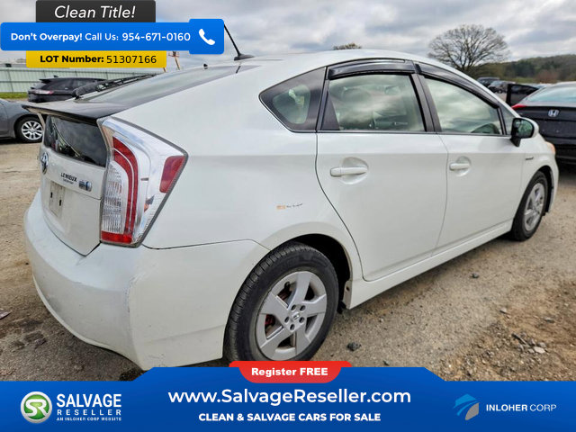 Used 2014 Toyota Prius Four w/ Solar Roof Package FWD image 4