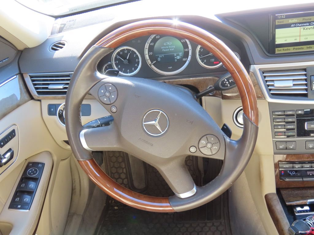 Used 2011 Mercedes-Benz E 550 Sedan image 6
