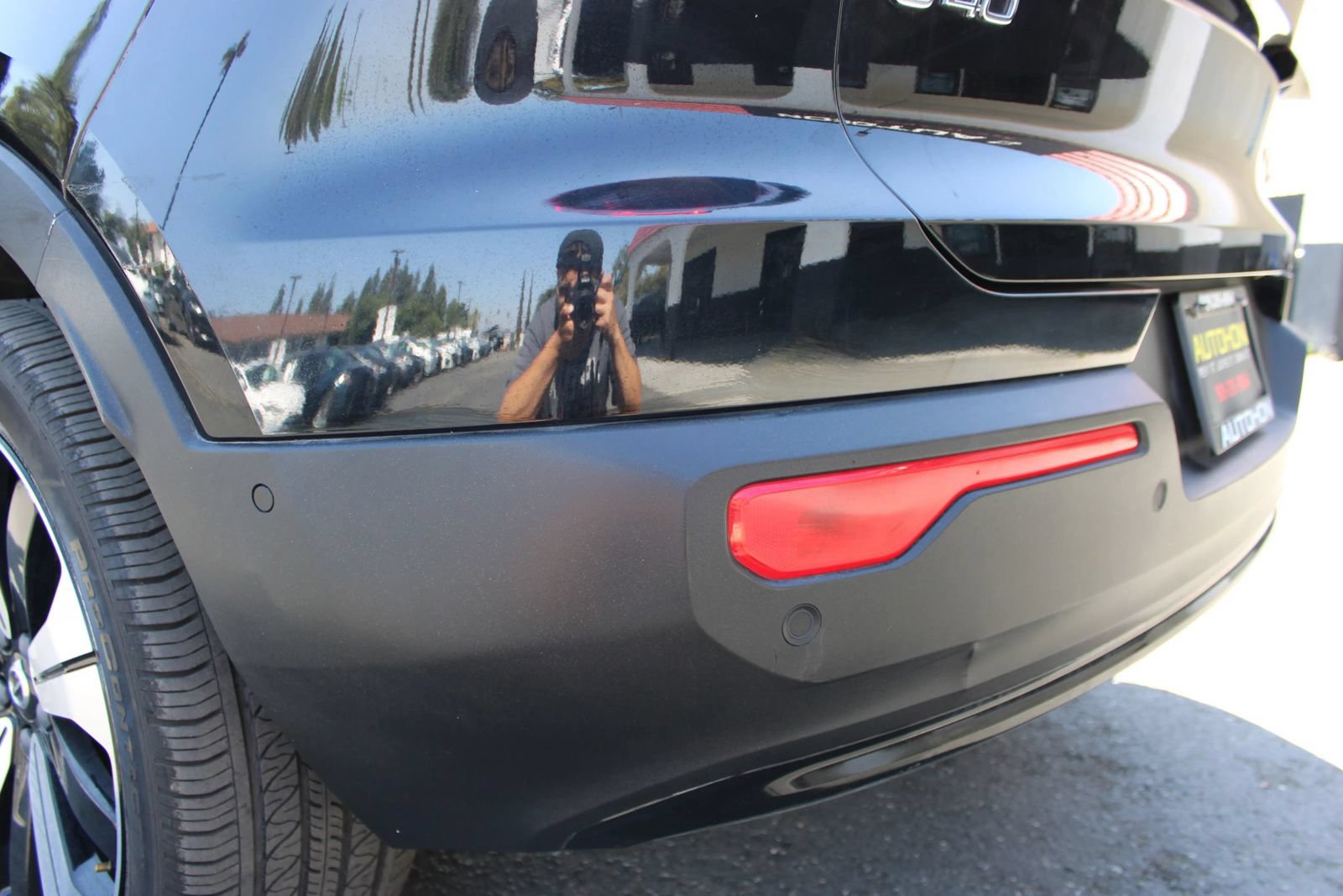 Used 2023 Volvo C40 P8 Recharge Plus w/ Protection Package Premier AWD/4WD image 38
