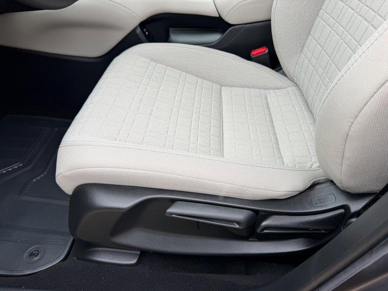 Certified 2024 Honda HR-V LX image 18