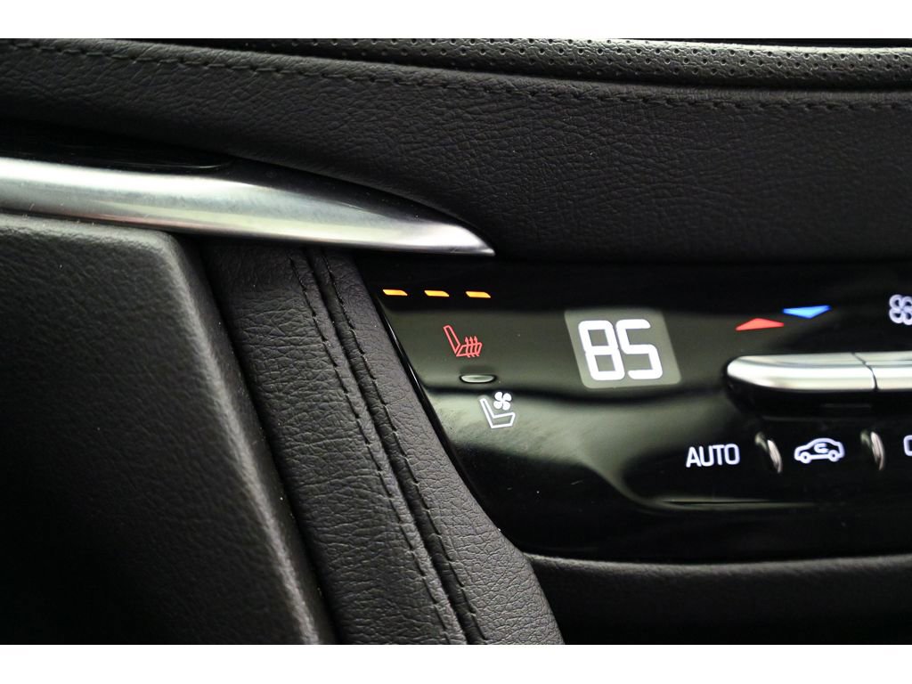Certified 2025 Cadillac XT5 Premium Luxury image 49