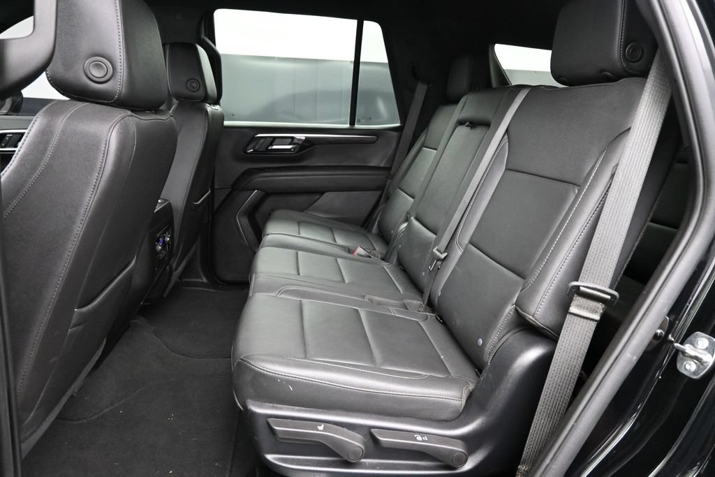 Used 2025 Chevrolet Tahoe LT AWD/4WD image 19