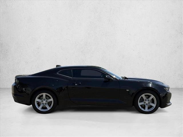 Used 2020 Chevrolet Camaro LT RWD image 4