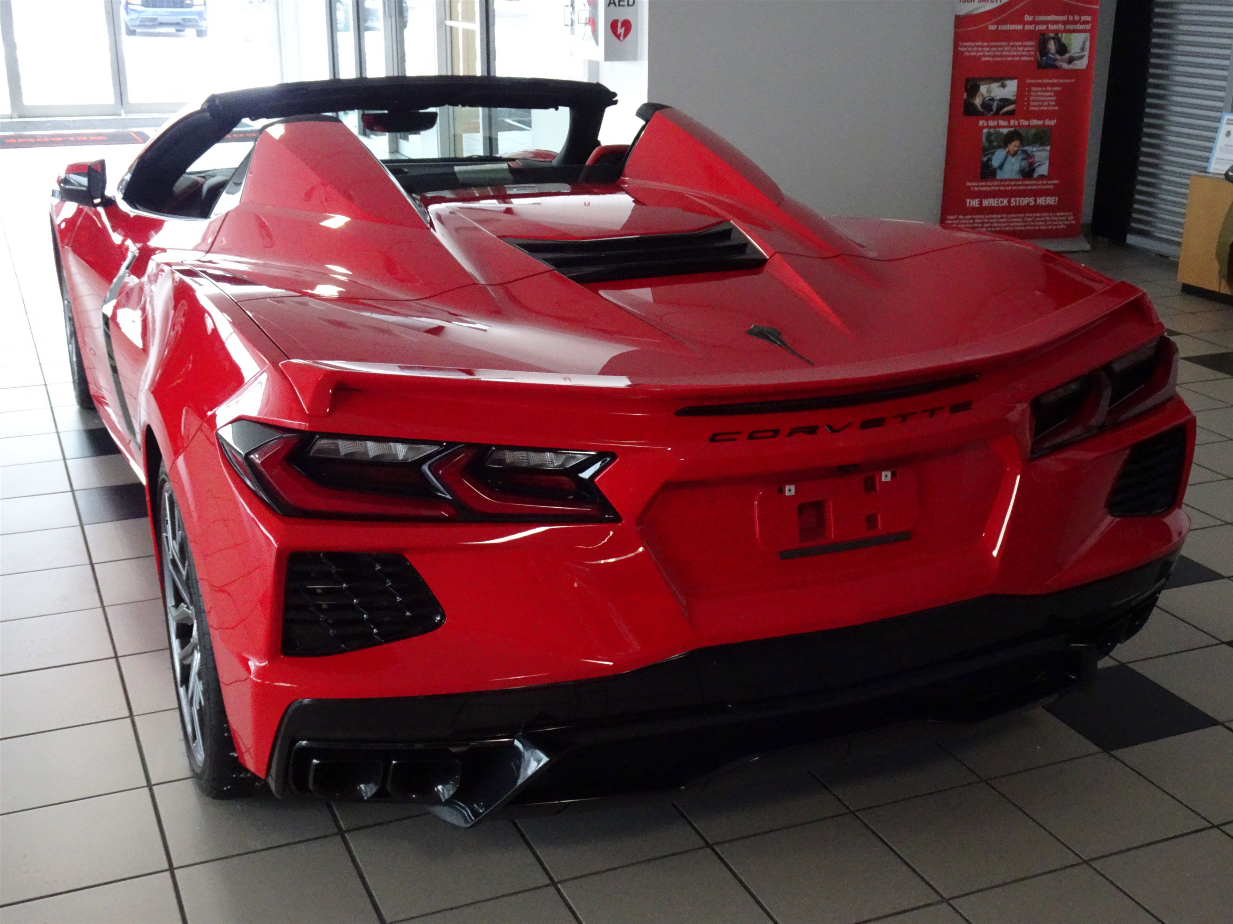 Used 2024 Chevrolet Corvette Stingray Preferred Conv image 11