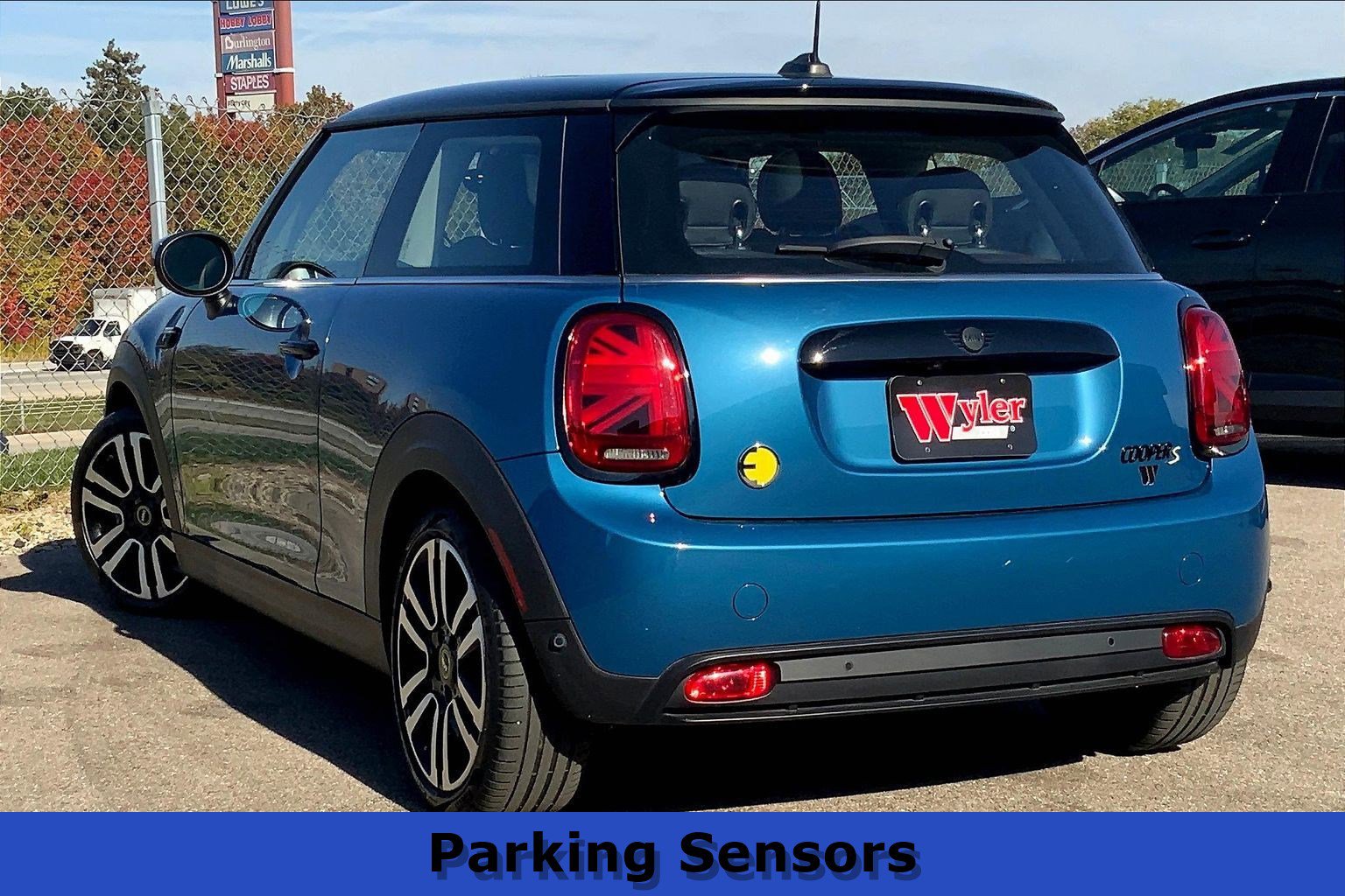 Used 2023 MINI Cooper SE image 11