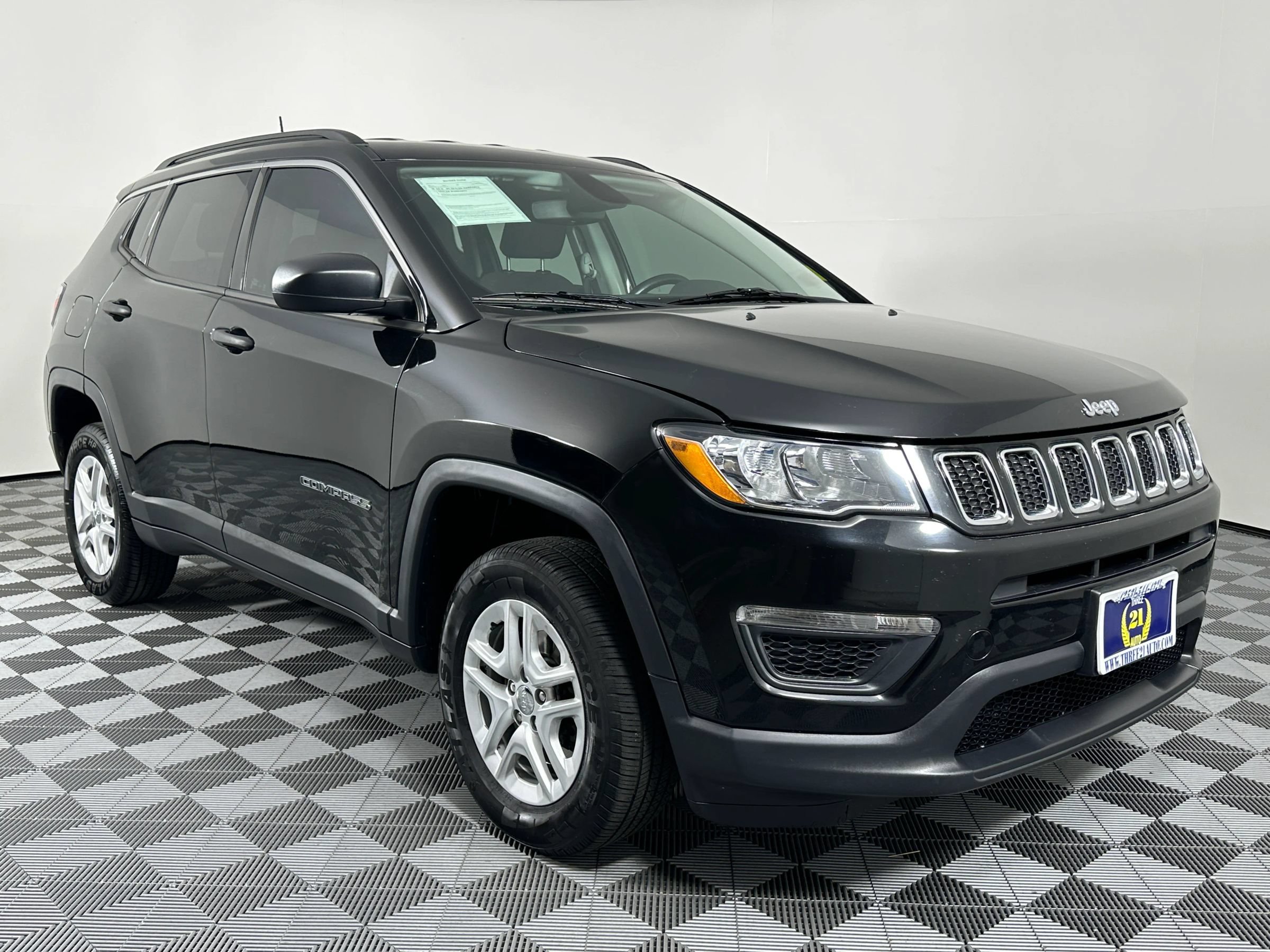 Used 2020 Jeep Compass Sport w/ Cold Weather Group AWD/4WD image 14