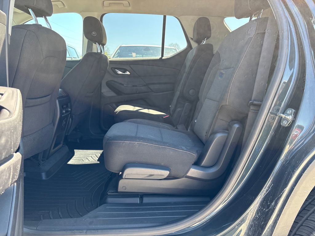 Used 2019 Chevrolet Traverse LT image 28