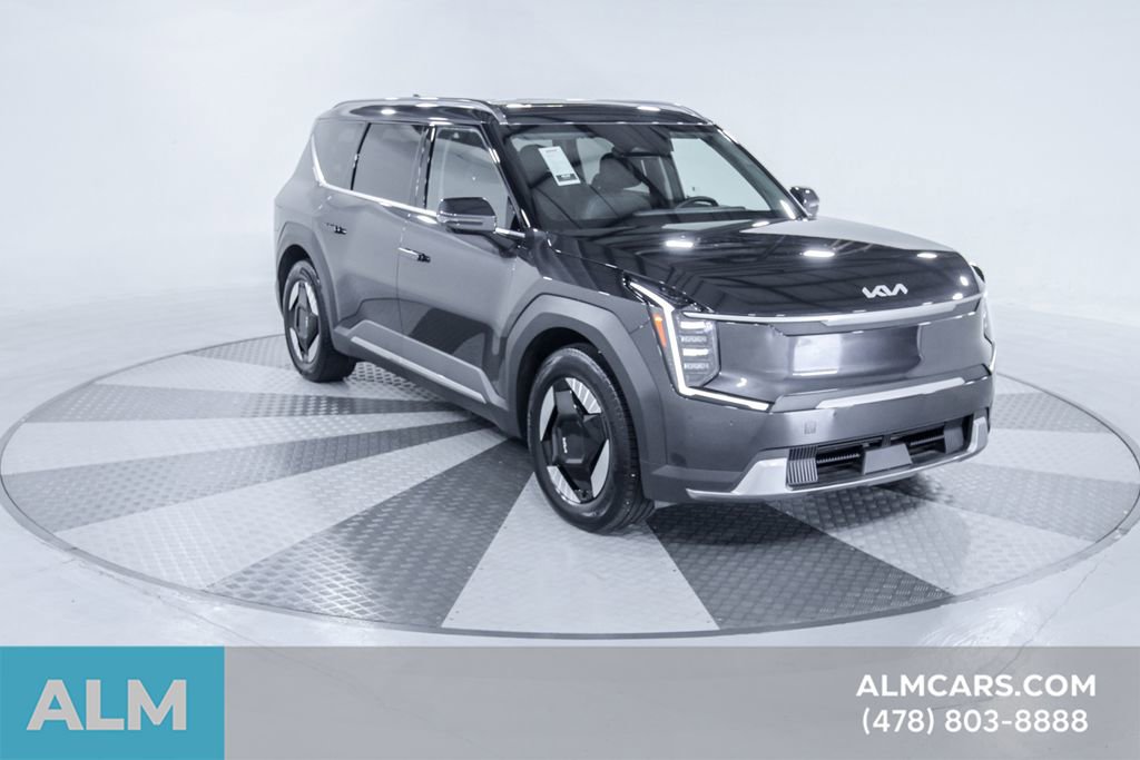 Used 2024 Kia EV9 Wind image 16