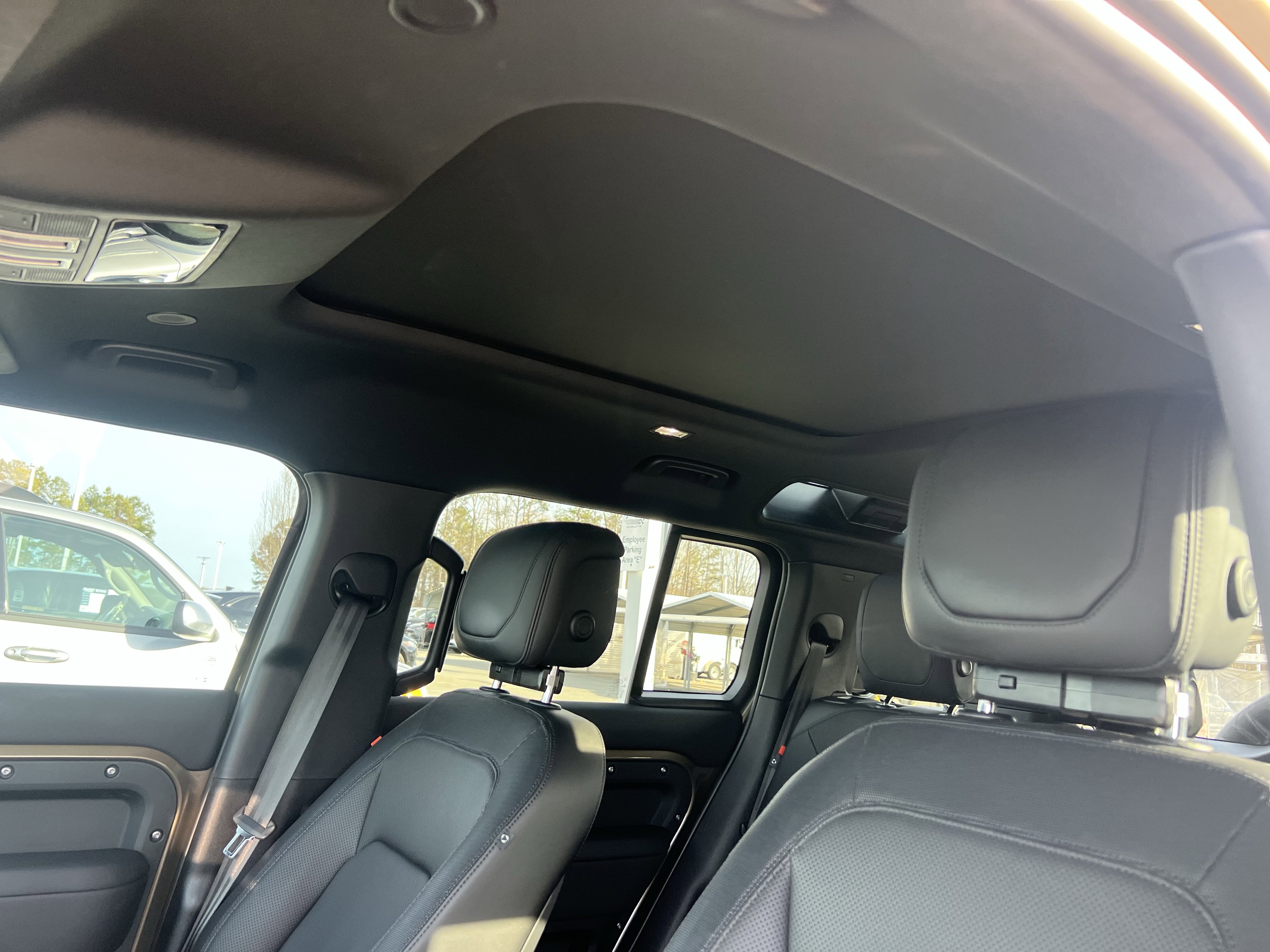 Certified 2024 Land Rover Defender 110 X-Dynamic SE image 18