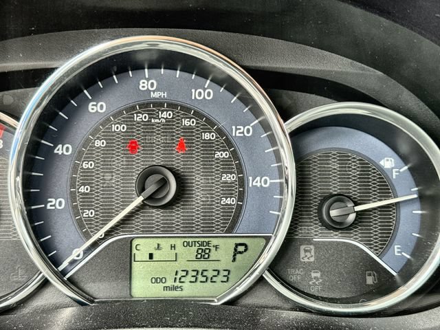 Used 2015 Toyota Corolla L FWD image 15