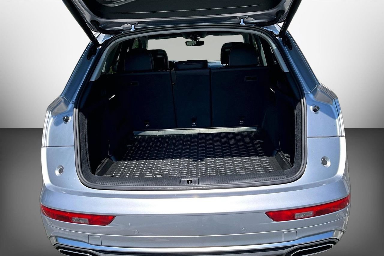 Used 2022 Audi Q5 2.0T Premium Plus w/ Premium Plus Package AWD/4WD image 25