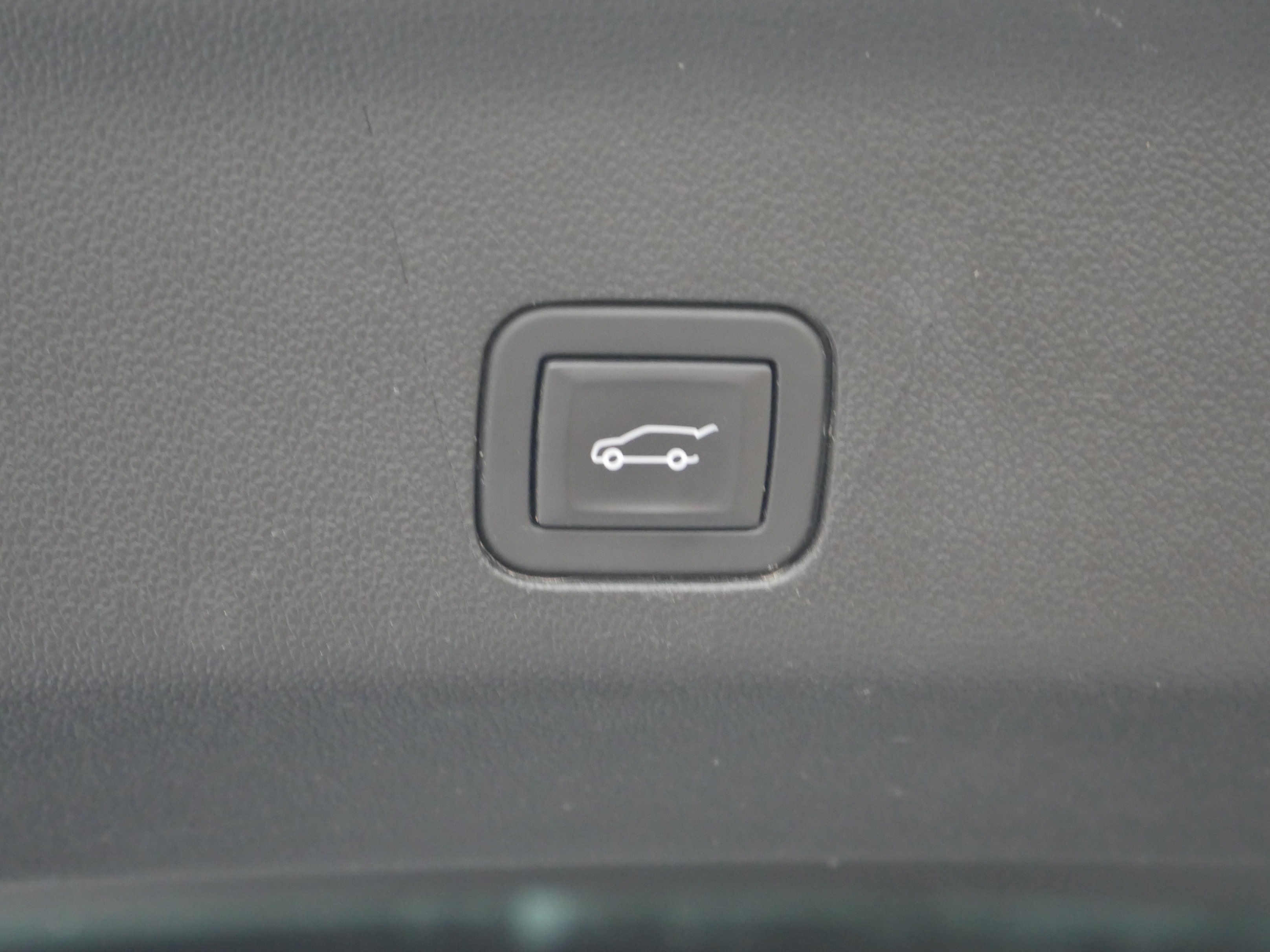 Used 2023 Chevrolet Tahoe RST w/ Luxury Package image 31