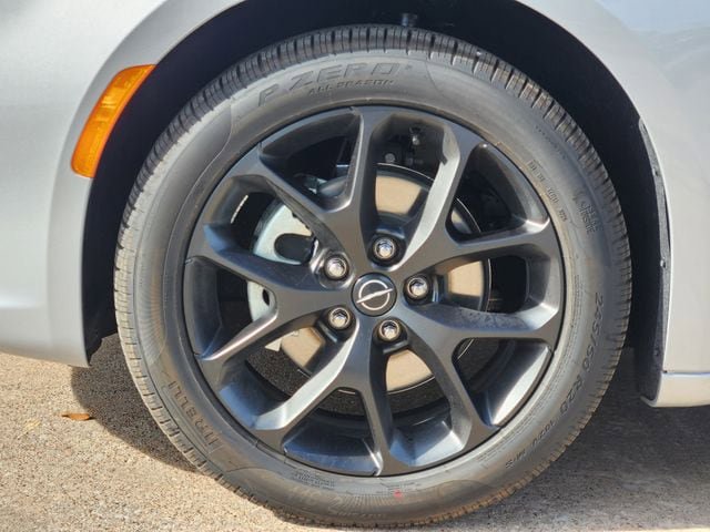New 2026 Chrysler Pacifica Select w/ S Appearance Package FWD image 7