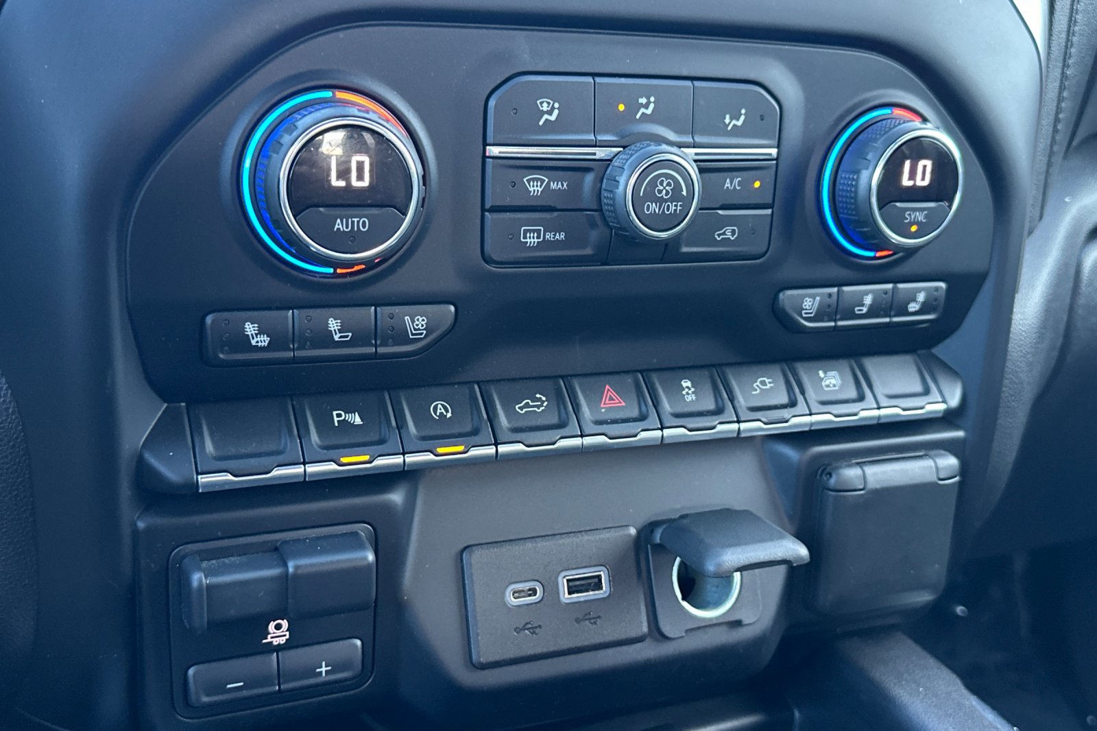 Used 2021 Chevrolet Silverado 1500 LTZ w/ LTZ Convenience Package II image 20