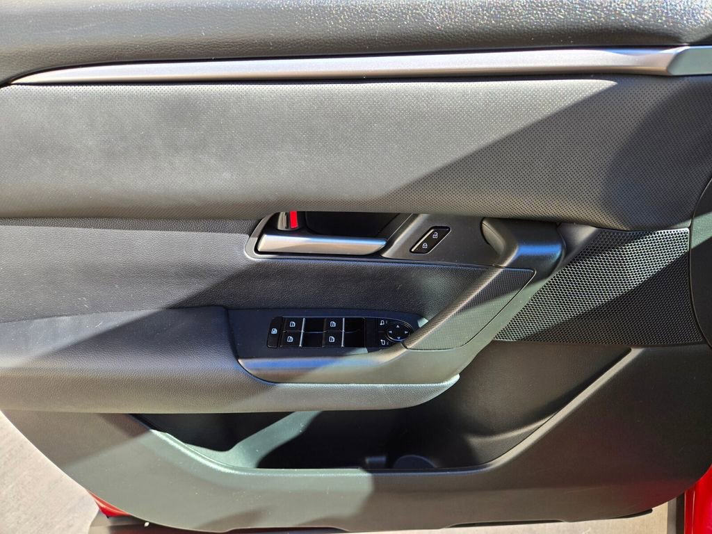 Used 2023 MAZDA CX-50 2.5 S w/ Cargo Package image 23