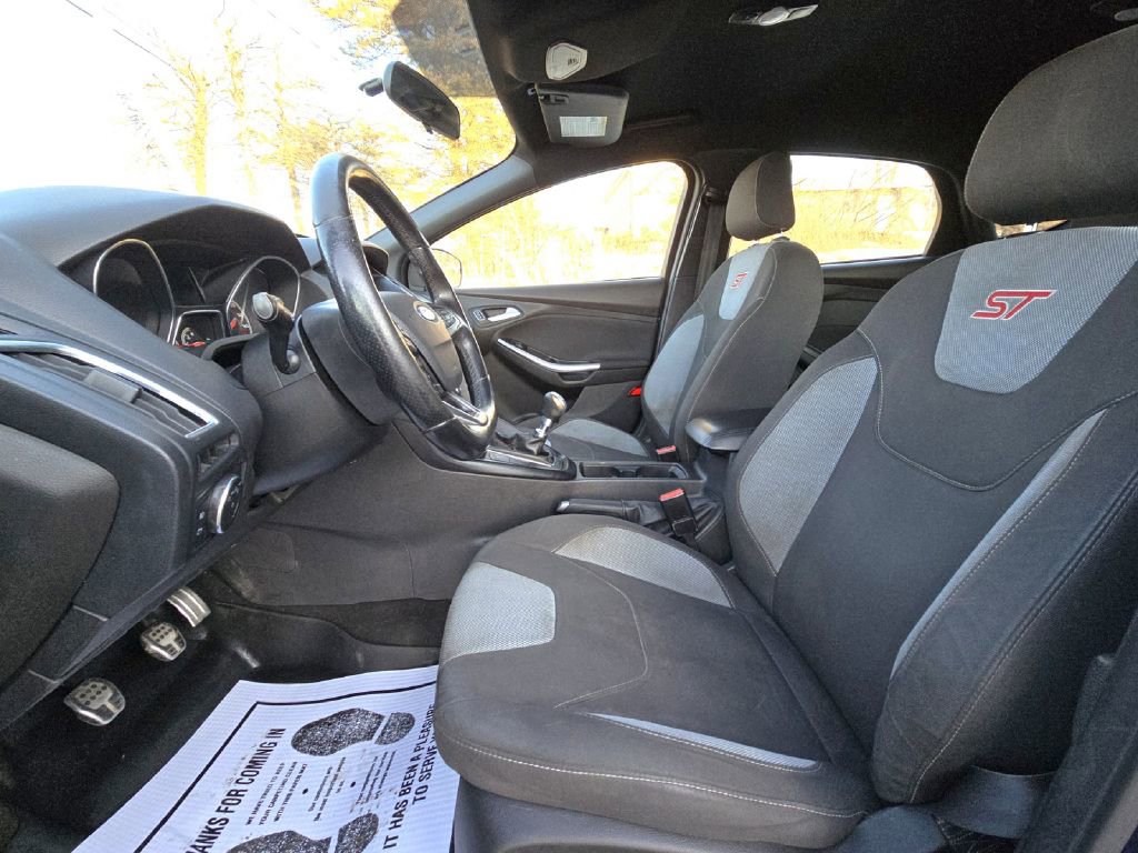 Used 2017 Ford Focus ST image 13