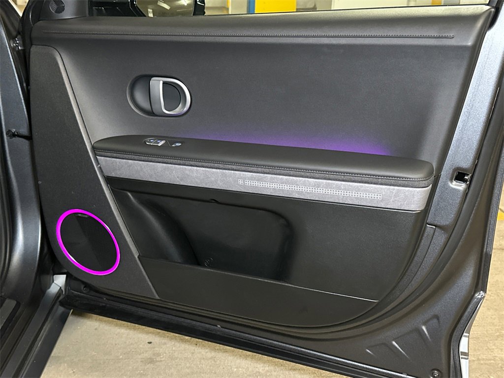 Used 2023 Hyundai Ioniq 5 Limited image 15