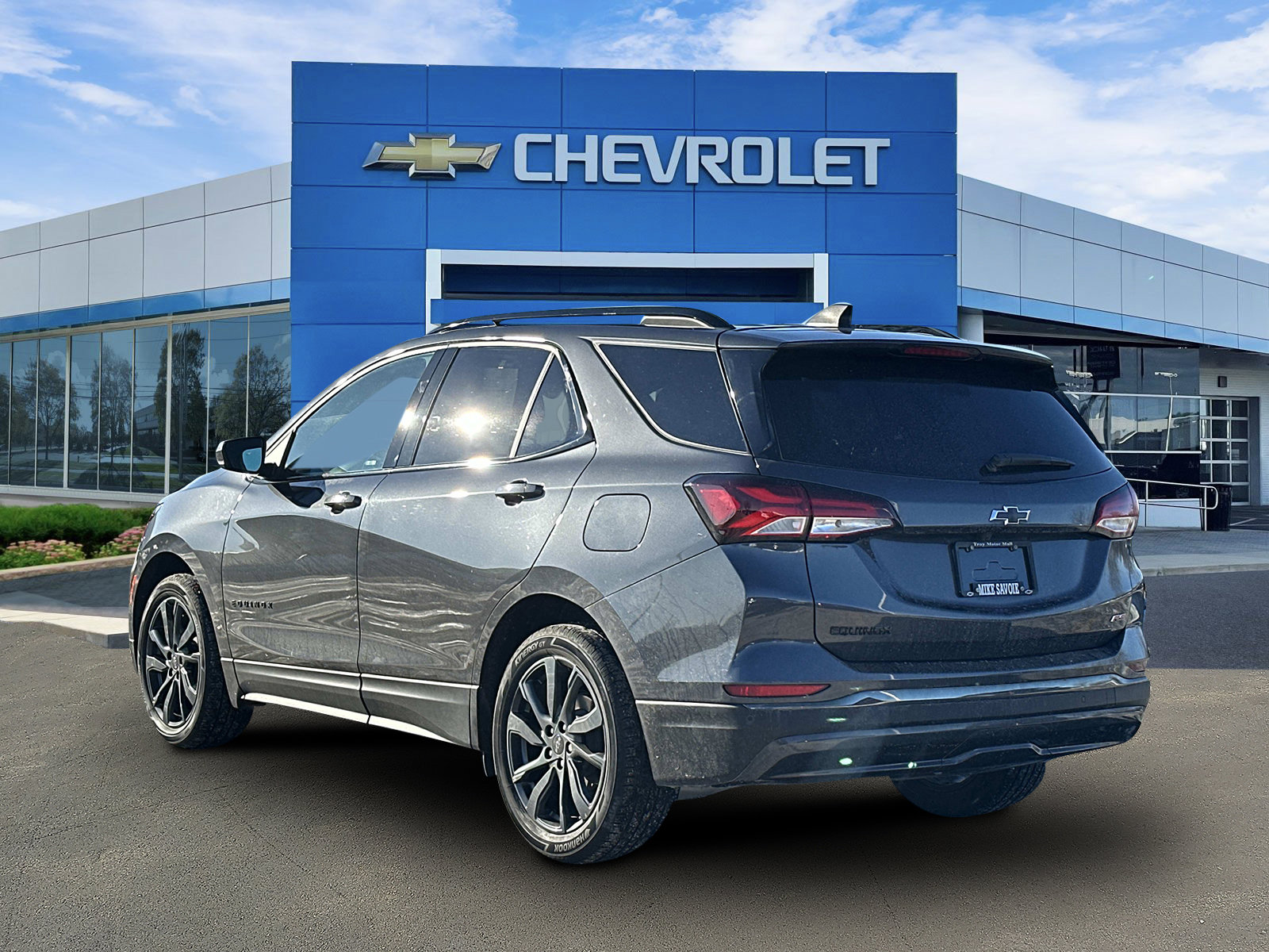 Certified 2022 Chevrolet Equinox RS image 3