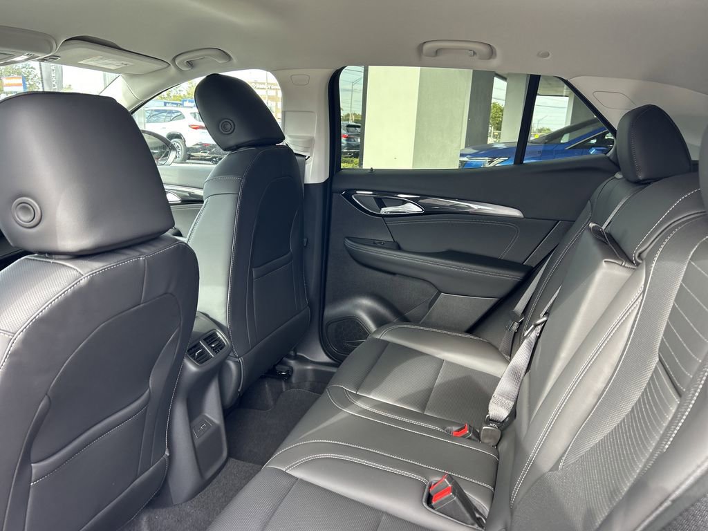 New 2026 Buick Envision Preferred image 18
