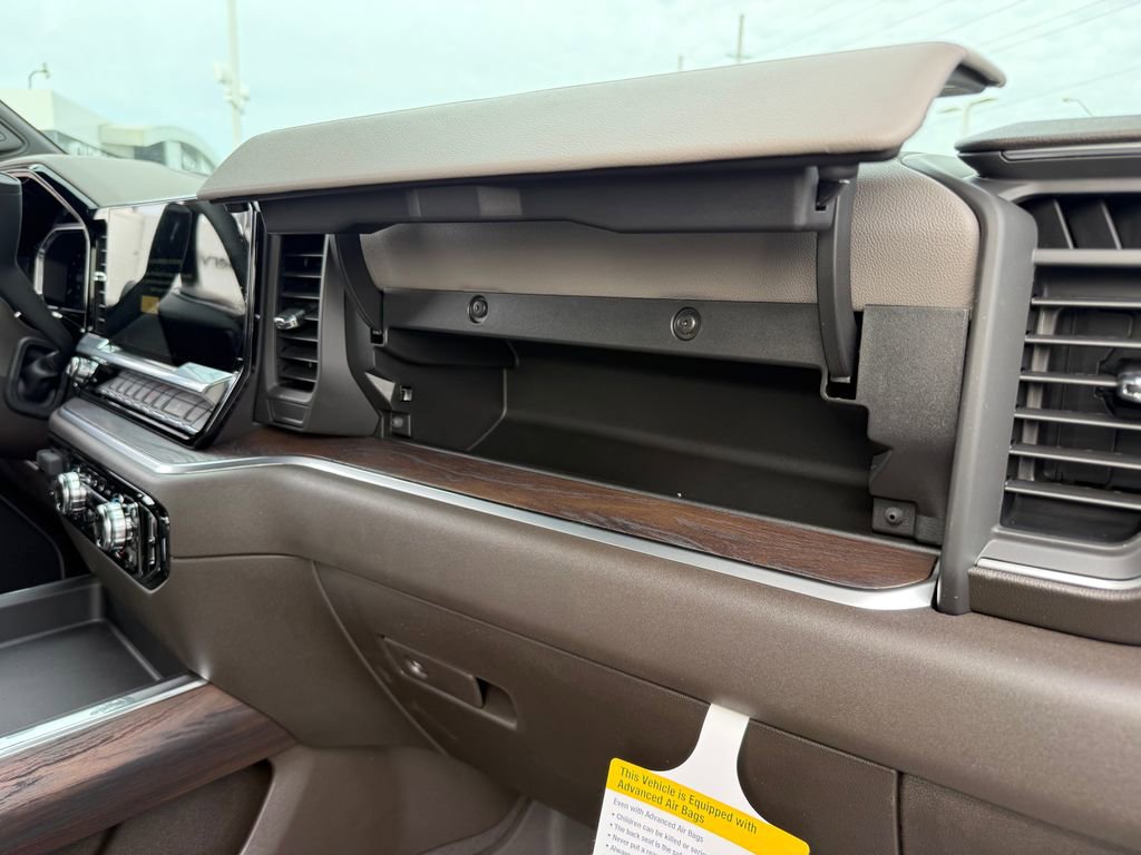 New 2026 GMC Sierra 2500 SLT w/ SLT Premium Package image 22