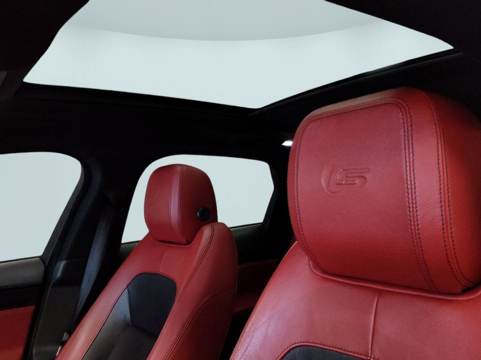 Used 2017 Jaguar F-PACE S image 15