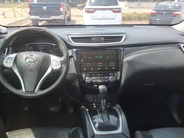 Used 2016 Nissan Rogue SL AWD/4WD image 12