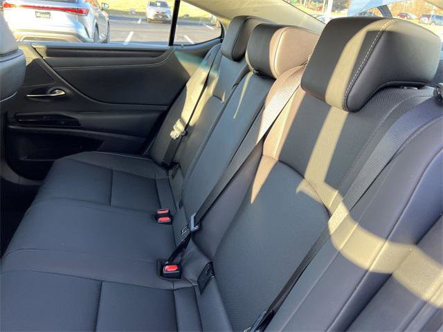 Certified 2025 Lexus ES 300h 300h image 21