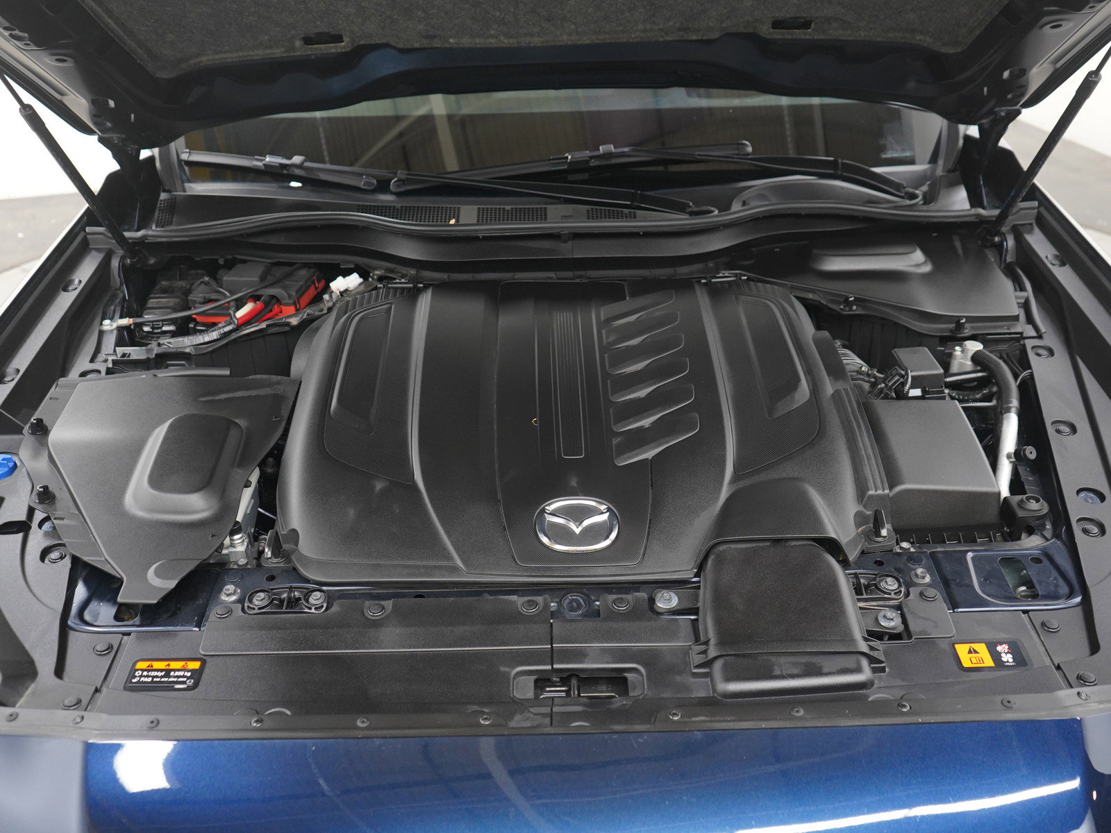 Certified 2024 MAZDA CX-90 3.3 Turbo w/ Preferred Plus AWD/4WD image 32