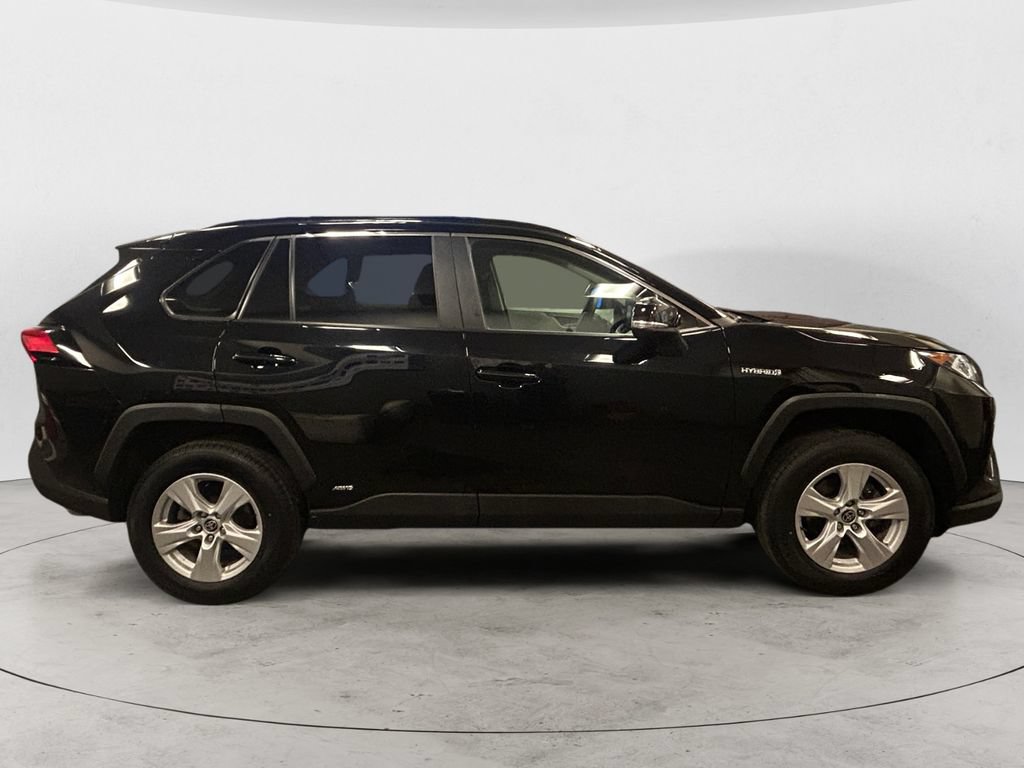 Used 2021 Toyota RAV4 XLE w/ Convenience Package AWD/4WD image 6