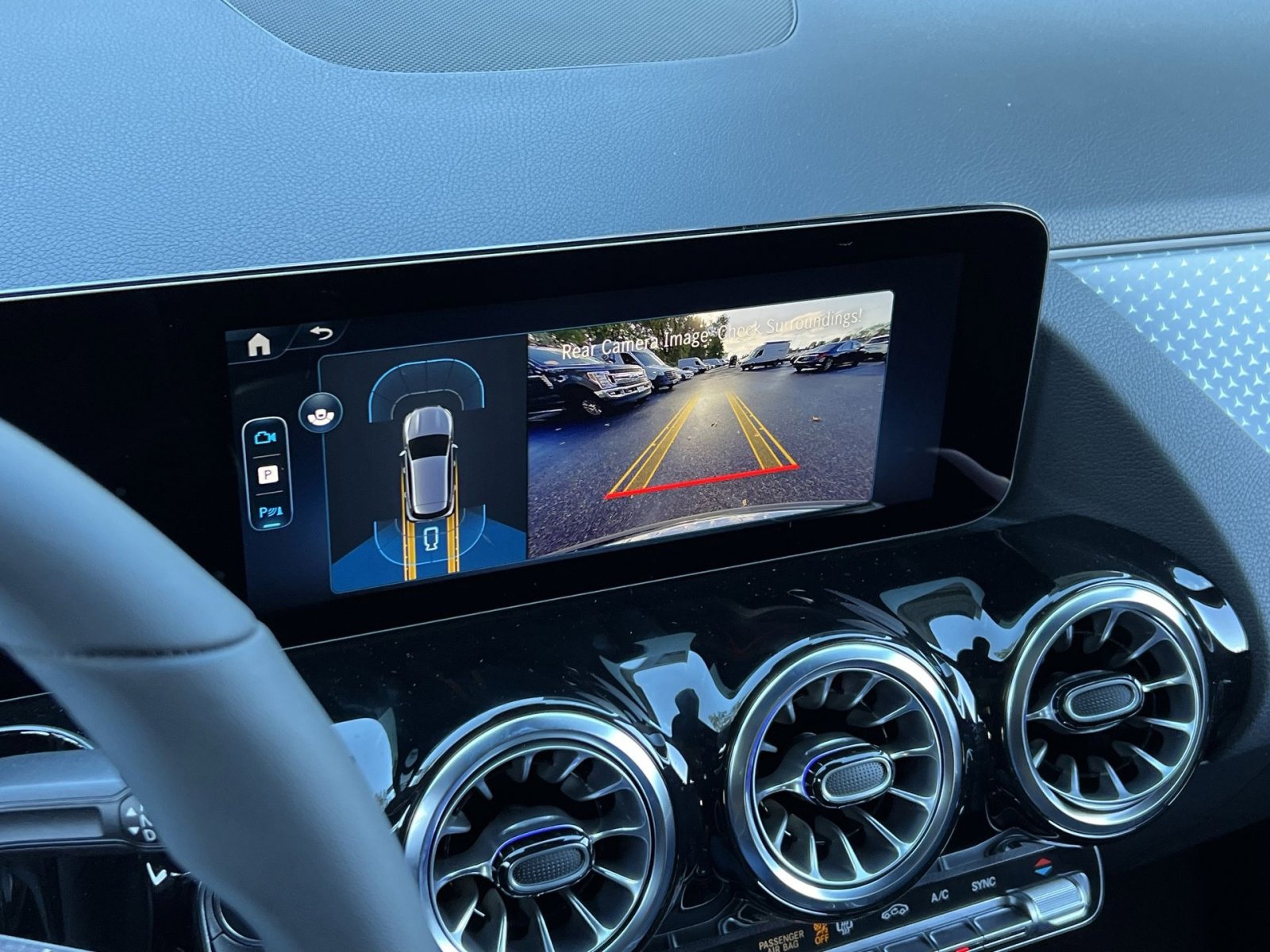 New 2026 Mercedes-Benz GLA 250 4MATIC image 17