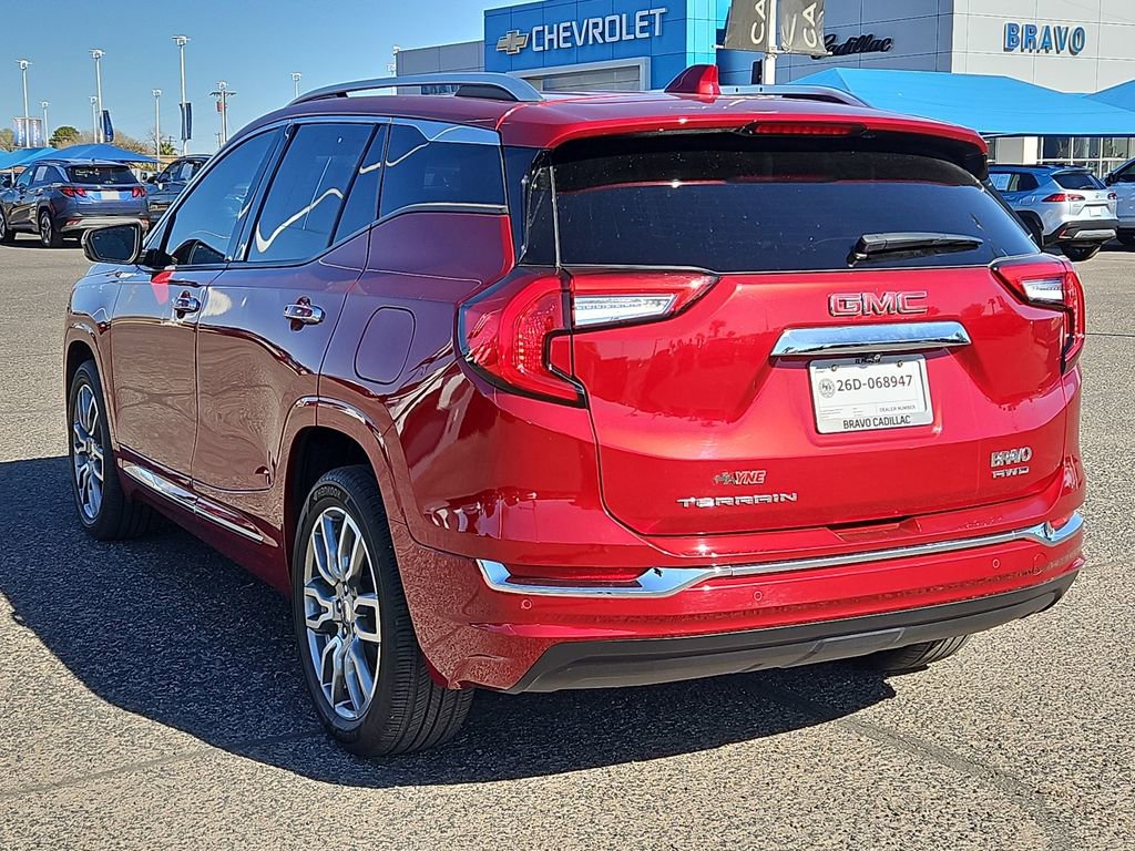 Used 2024 GMC Terrain Denali w/ Denali Premium Package image 3