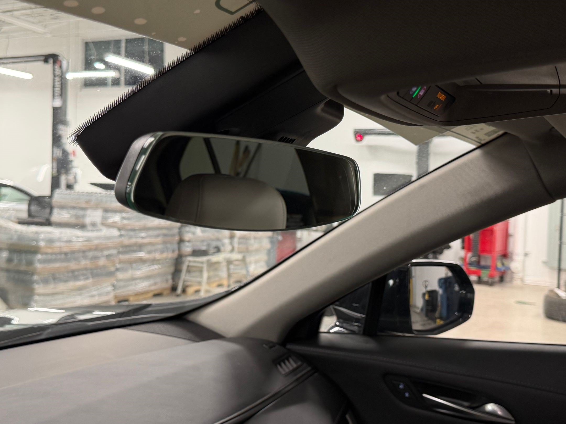 Used 2022 Cadillac XT4 Luxury w/ Driver Awareness Package FWD image 37