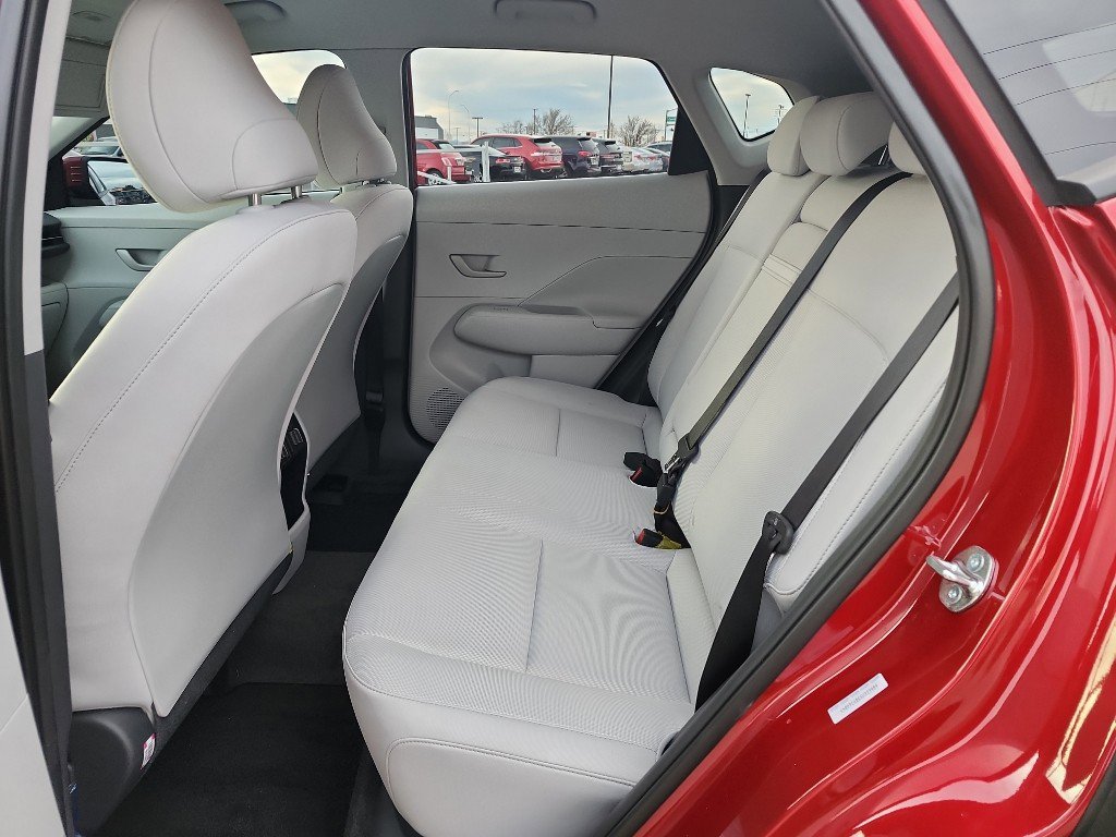 Used 2025 Hyundai Kona SEL image 11